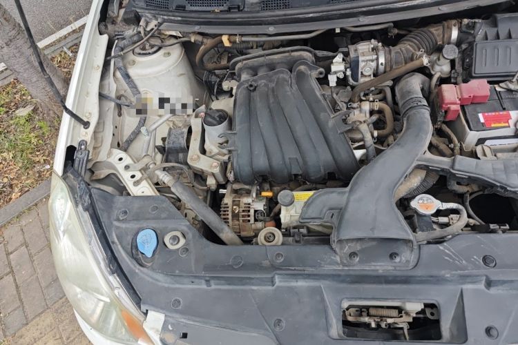 Used Nissan Sylphy 2012 Classic 1.6XL Manual Luxury Edition Engine Bay Right