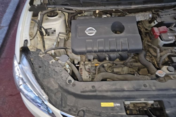 Used Nissan Sylphy 2012 1.6 XL CVT Luxury Edition Engine Bay Right