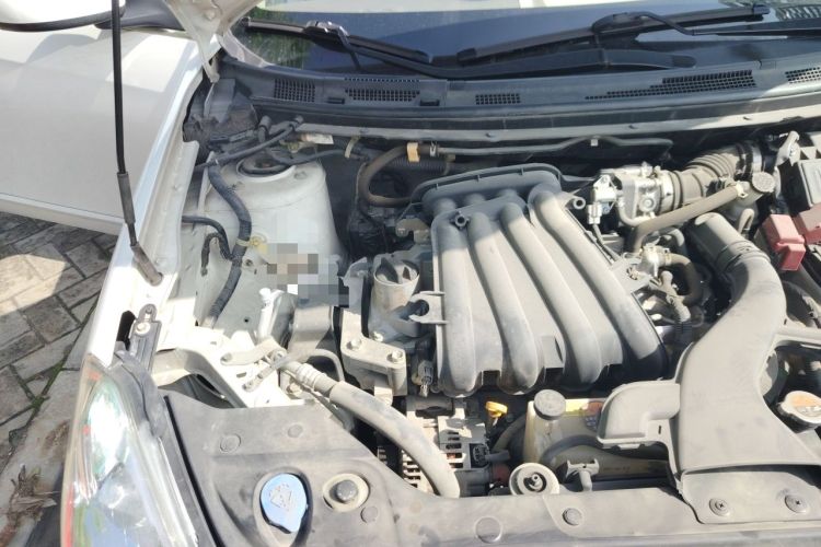 Used Nissan Sylphy 2012 Classic 1.6XE Automatic Comfort Edition Engine Bay Right