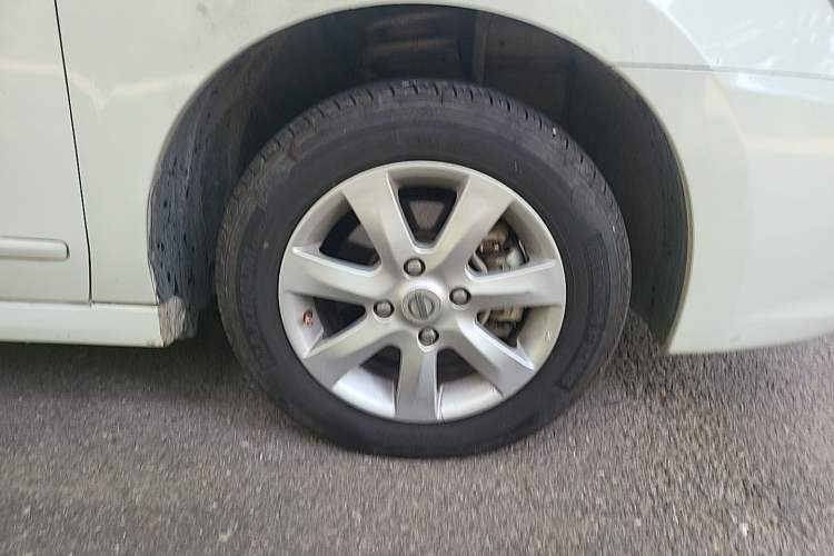 Used Nissan Sylphy 2012 Classic 1.6XE Manual Comfort Edition Exterior 1