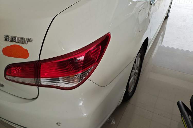 Used Nissan Sylphy 2012 Classic 1.6XE Automatic Comfort Edition Exterior 6