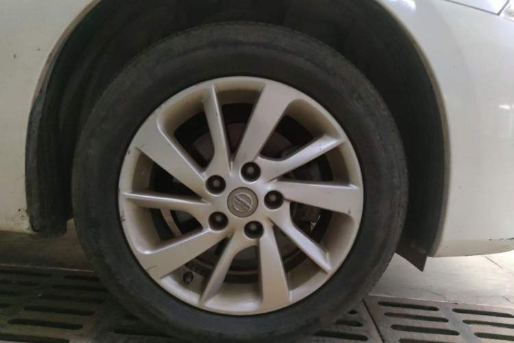 Used Nissan Sylphy 2012 1.6 XL Manual Luxury Edition Exterior 7