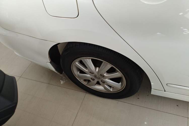 Used Nissan Sylphy 2012 Classic 1.6XE Automatic Comfort Edition Exterior 8