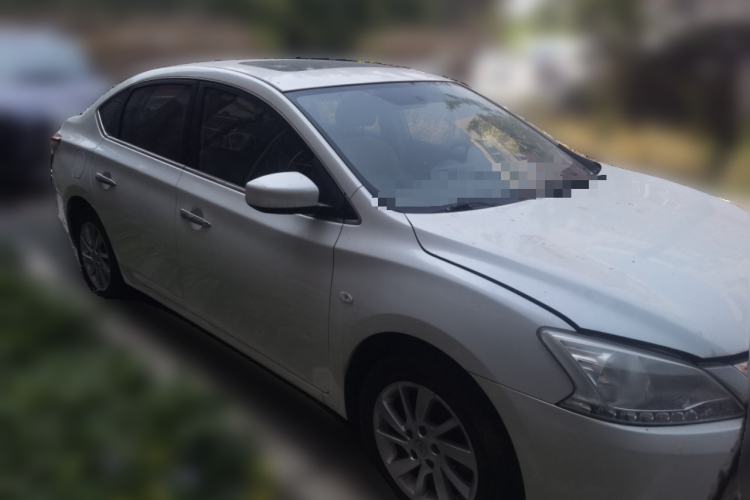Used Nissan Sylphy 2012 1.6 XL CVT Luxury Edition Front Right 45 Deg