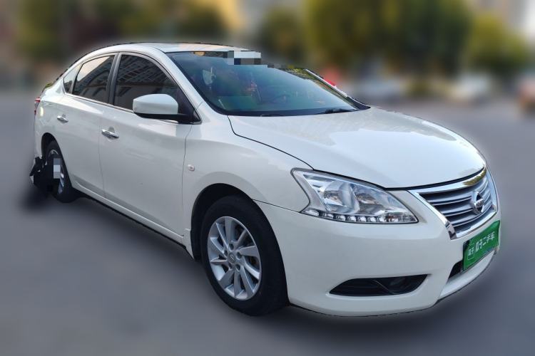 Used Nissan Sylphy 2012 1.6 XL Manual Luxury Edition Front Right 45 Deg