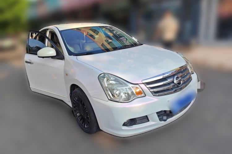 Used Nissan Sylphy 2012 Classic 1.6XE Manual Comfort Edition Front Right 45 Deg