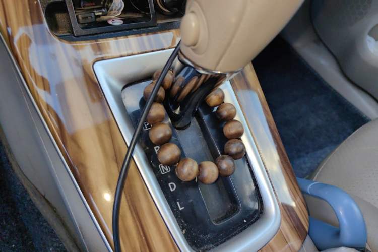 Used Nissan Sylphy 2012 1.8XL CVT Luxury Edition Gear Lever