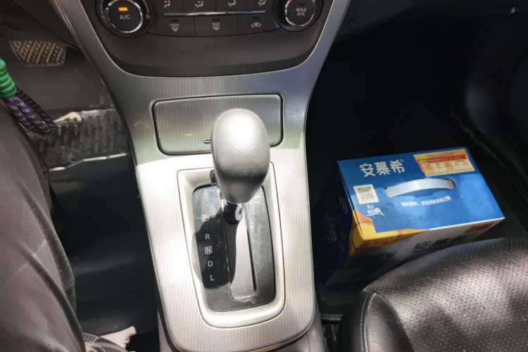 Used Nissan Sylphy 2012 1.6 XL CVT Luxury Edition Gear Lever