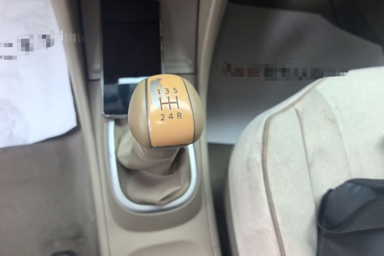 Used Nissan Sylphy 2012 Classic 1.6XE Manual Comfort Edition Gear Lever