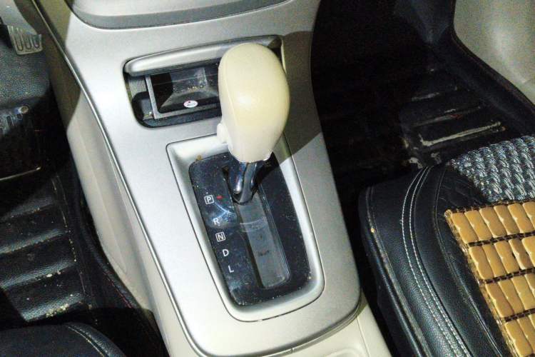 Used Nissan Sylphy 2012 1.6XE CVT Comfort Edition Gear Lever