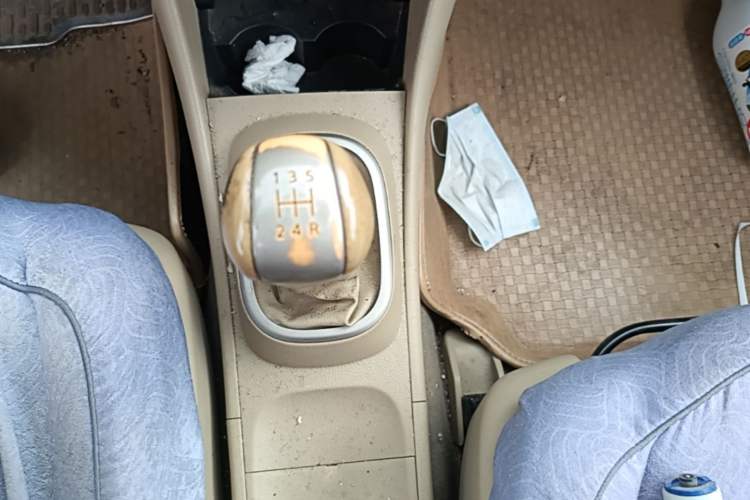 Used Nissan Sylphy 2012 Classic 1.6XE Manual Comfort Edition Gear Lever