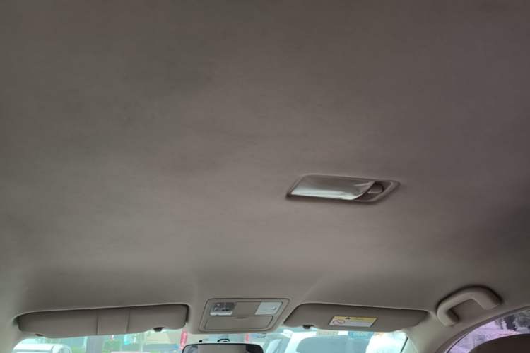 Used Nissan Sylphy 2012 Classic 1.6XE Automatic Comfort Edition Headliner