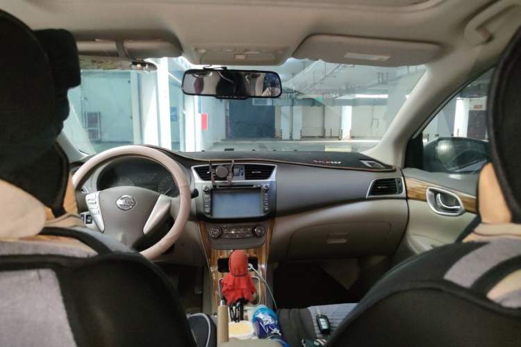 Used Nissan Sylphy 2012 1.6 XL Manual Luxury Edition Headliner