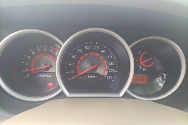 Used Nissan Sylphy 2012 Classic 1.6XE Automatic Comfort Edition Instrument Cluster