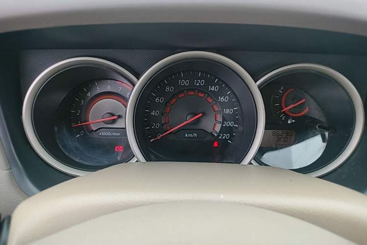 Used Nissan Sylphy 2012 Classic 1.6XE Manual Comfort Edition Instrument Cluster