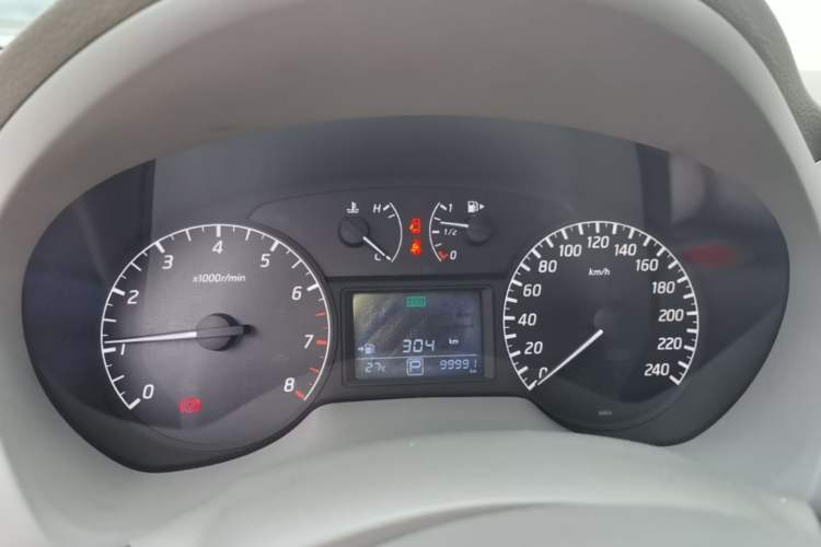 Used Nissan Sylphy 2012 1.6 XL CVT Luxury Edition Instrument Cluster
