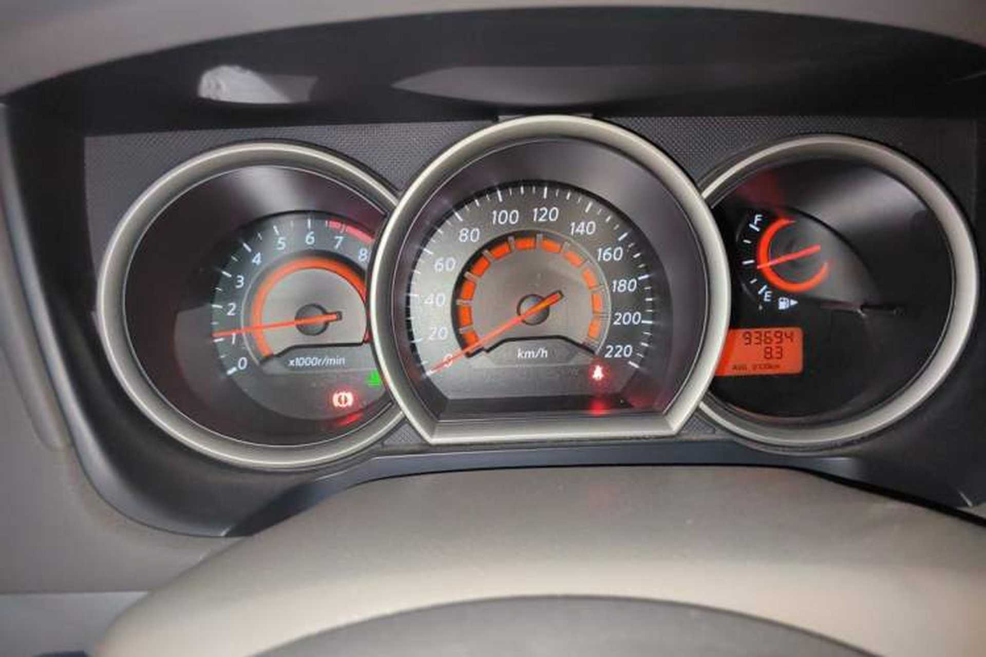 Used Nissan Sylphy 2012 Classic 1.6XE Automatic Comfort Edition Instrument Cluster