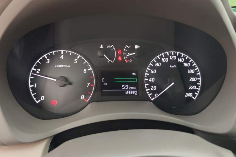 Used Nissan Sylphy 2012 1.6 XL Manual Luxury Edition Instrument Cluster