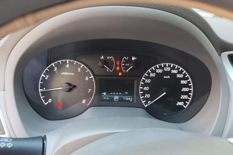 Used Nissan Sylphy 2012 1.6XE CVT Comfort Edition Instrument Cluster
