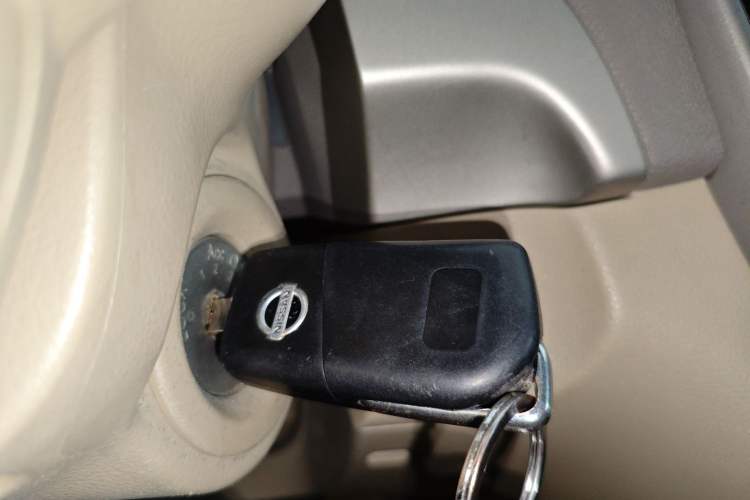 Used Nissan Sylphy 2012 Classic 1.6XE Automatic Comfort Edition Interior 1