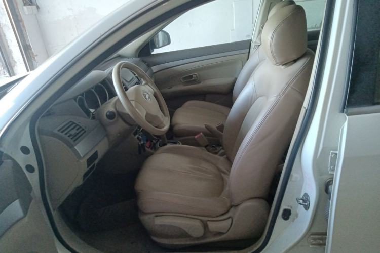 Used Nissan Sylphy 2012 Classic 1.6XE Automatic Comfort Edition Left Front Seat