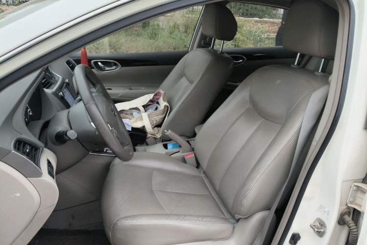Used Nissan Sylphy 2012 1.6 XL CVT Luxury Edition Left Front Seat