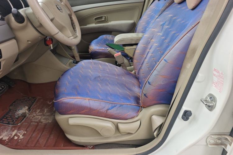 Used Nissan Sylphy 2012 Classic 1.6XE Automatic Comfort Edition Left Front Seat
