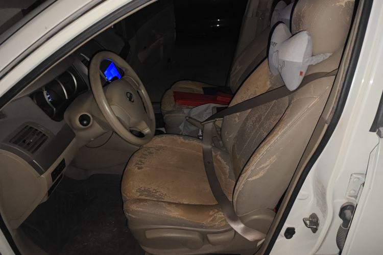 Used Nissan Sylphy 2012 Classic 1.6XE Automatic Comfort Edition Left Front Seat