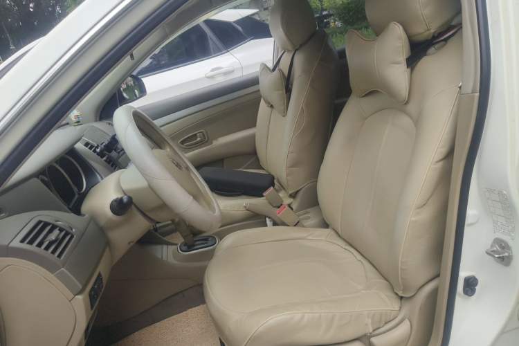 Used Nissan Sylphy 2012 Classic 1.6XE Automatic Comfort Edition Left Front Seat