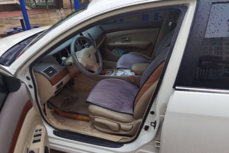 Used Nissan Sylphy 2012 Classic 1.6 XL Automatic Luxury Edition Left Front Seat
