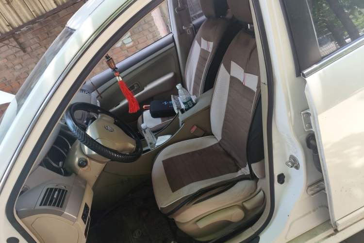 Used Nissan Sylphy 2012 Classic 1.6XE Automatic Comfort Edition Left Front Seat