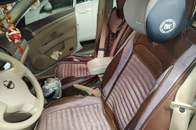 Used Nissan Sylphy 2012 Classic 1.6XE Automatic Comfort Edition Left Front Seat