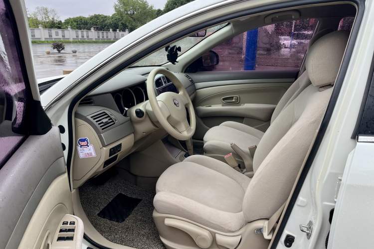 Used Nissan Sylphy 2012 Classic 1.6XE Automatic Comfort Edition Left Front Seat