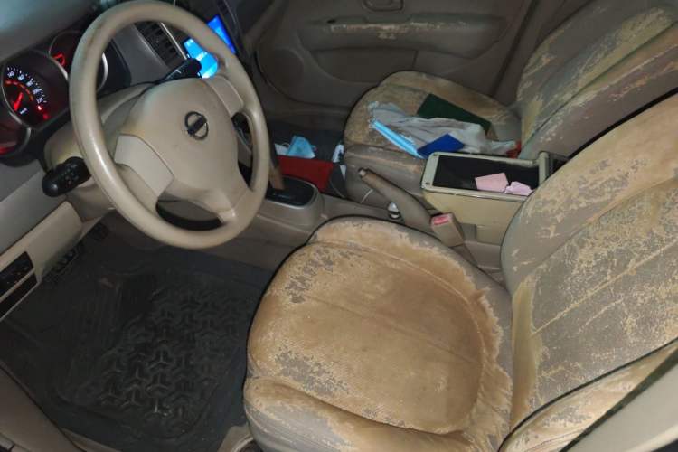 Used Nissan Sylphy 2012 Classic 1.6XE Automatic Comfort Edition Left Front Seat