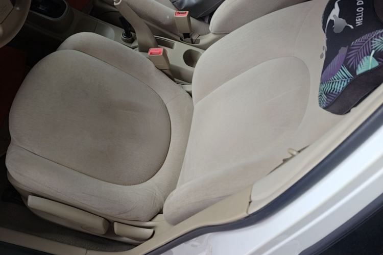 Used Nissan Sylphy 2012 Classic 1.6XE Automatic Comfort Edition Left Front Seat
