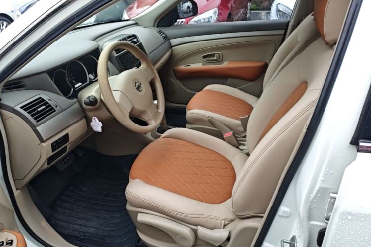 Used Nissan Sylphy 2012 Classic 1.6XE Automatic Comfort Edition Left Front Seat