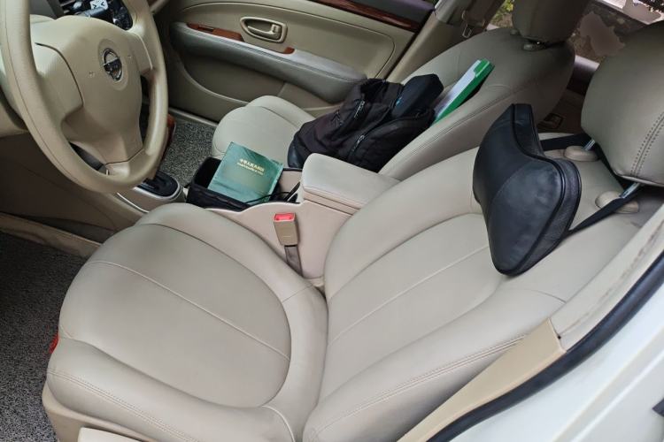 Used Nissan Sylphy 2012 Classic 1.6XE Automatic Comfort Edition Left Front Seat