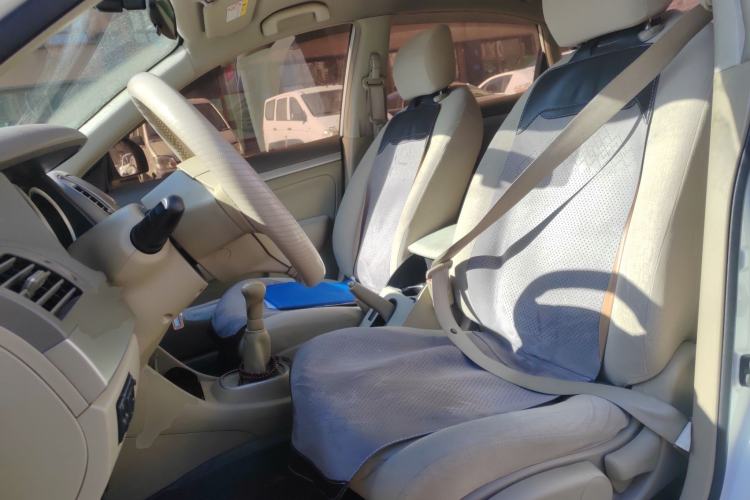 Used Nissan Sylphy 2012 Classic 1.6XE Manual Comfort Edition Left Front Seat