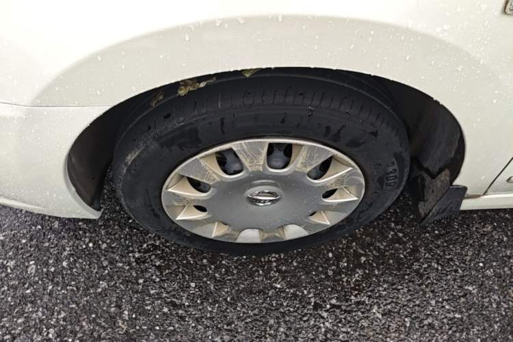 Used Nissan Sylphy 2012 Classic 1.6XE Automatic Comfort Edition Left Front Wheel Hub