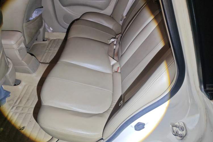 Used Nissan Sylphy 2012 Classic 1.6XE Automatic Comfort Edition Left Rear Seat