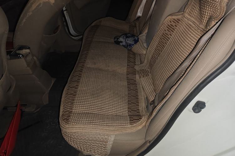 Used Nissan Sylphy 2012 Classic 1.6XE Automatic Comfort Edition Left Rear Seat