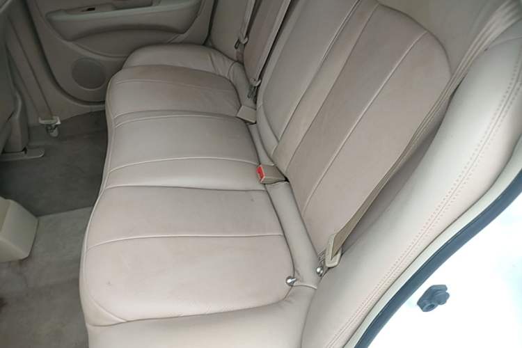 Used Nissan Sylphy 2012 Classic 1.6XE Manual Comfort Edition Left Rear Seat