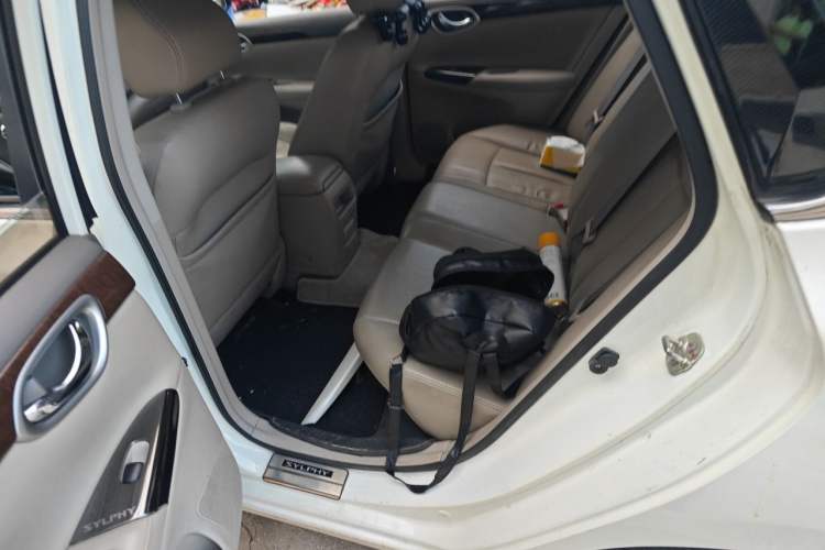 Used Nissan Sylphy 2012 1.6 XL CVT Luxury Edition Left Rear Seat