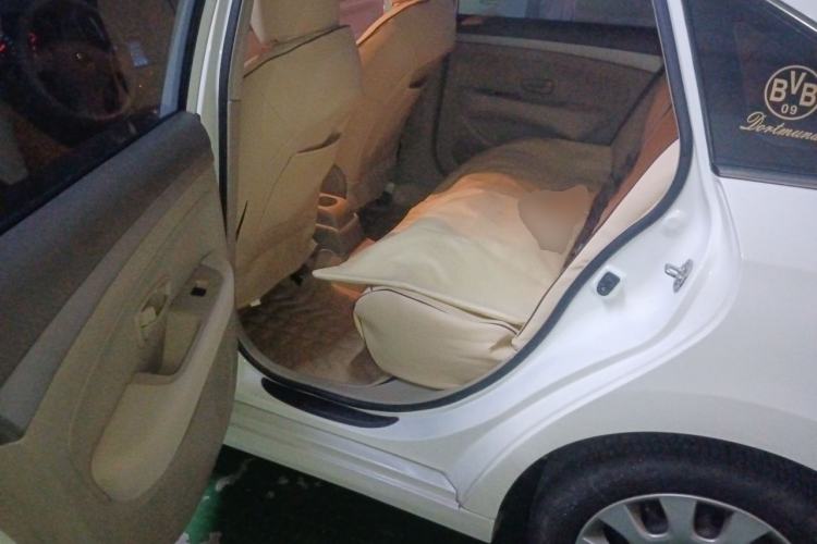 Used Nissan Sylphy 2012 Classic 1.6XE Automatic Comfort Edition Left Rear Seat