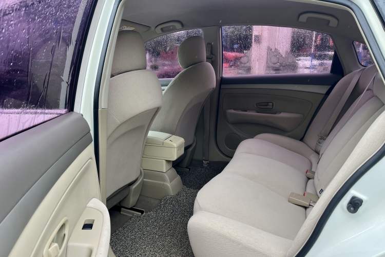 Used Nissan Sylphy 2012 Classic 1.6XE Automatic Comfort Edition Left Rear Seat