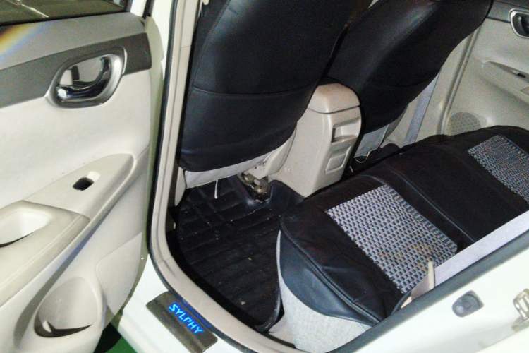 Used Nissan Sylphy 2012 1.6XE CVT Comfort Edition Left Rear Seat