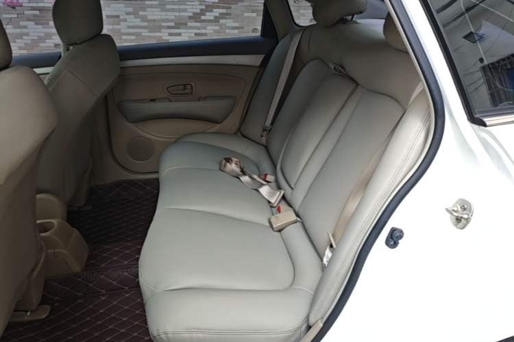 Used Nissan Sylphy 2012 Classic 1.6XE Automatic Comfort Edition Left Rear Seat