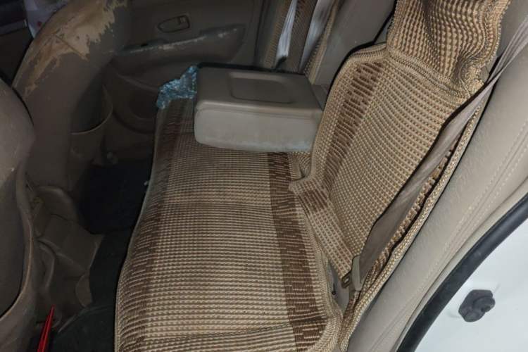 Used Nissan Sylphy 2012 Classic 1.6XE Automatic Comfort Edition Left Rear Seat