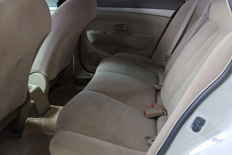 Used Nissan Sylphy 2012 Classic 1.6XE Automatic Comfort Edition Left Rear Seat