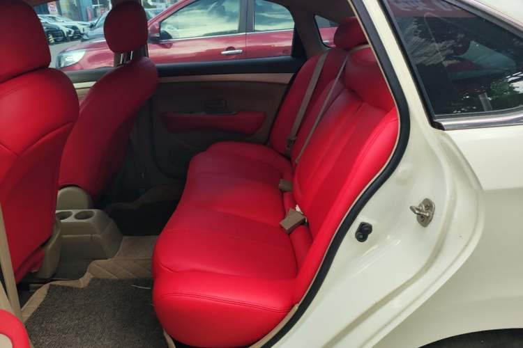 Used Nissan Sylphy 2012 Classic 1.6XE Manual Comfort Edition Left Rear Seat